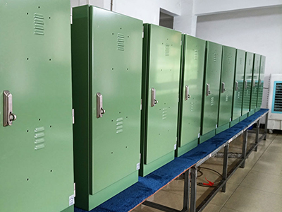 Custom Waterproof Outdoor Distribution Box for Solar Projects